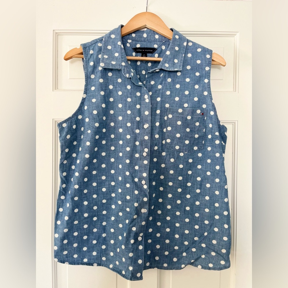 Tommy Hilfiger sleeveless chambray button down with polka dots.